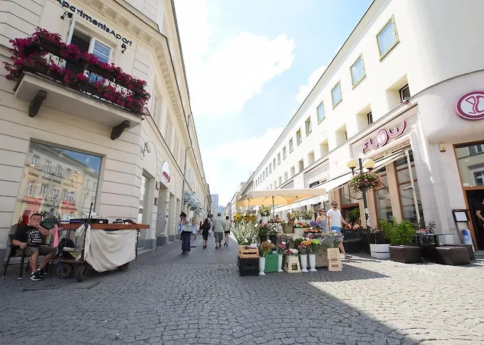 Elegant Copernicus Varsó