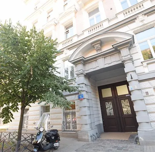 Elegant Copernicus Varsó