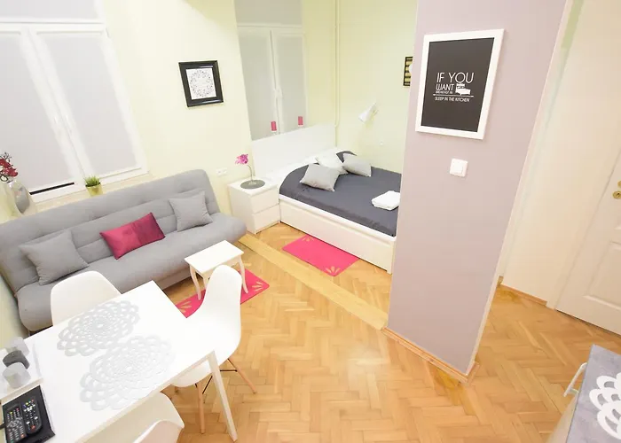 Apartman Elegant Copernicus Varsó