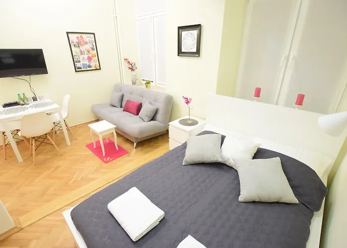 Apartman Elegant Copernicus Varsó