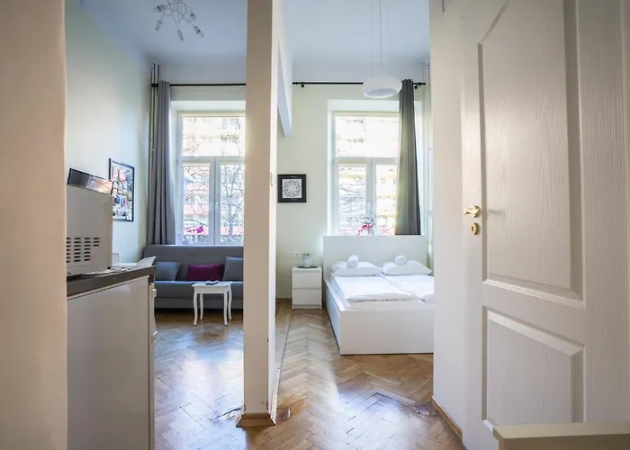 Elegant Copernicus Varsó