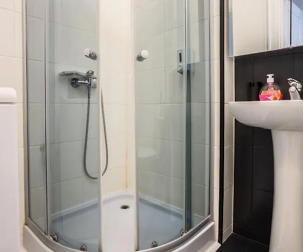 Elegant Copernicus Varsó